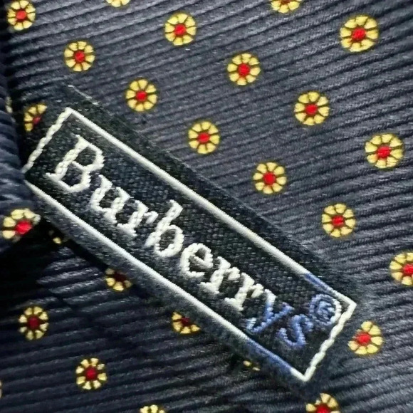 VINTAGE Designer BURBERRYS of London Blue Floral ALL Silk Tie (Burberry)  4” - Picture 3 of 6